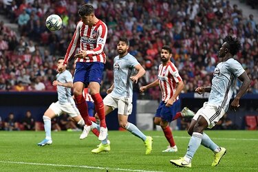 El Barcelona naufraga en Granada y el Atlético encalla contra el Celta