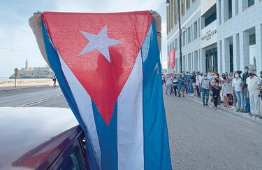  Cuba autoriza la creación de pymes privadas