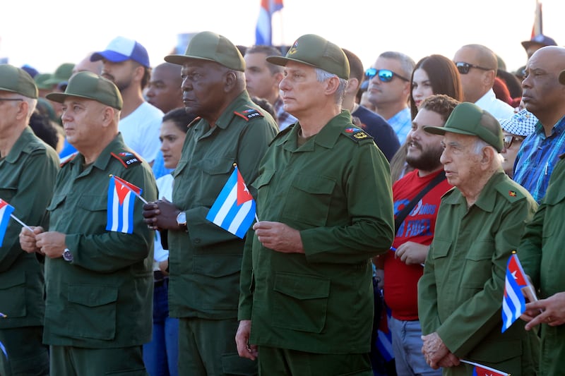 Estados Unidos impone sanciones al presidente de Cuba y a un hijo de Raúl Castro