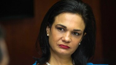 Vicepresidenta Isabel de Saint Malo de Alvarado, fuera del país por una semana
