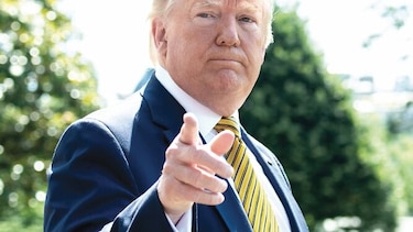 Donald Trump enfila sus cañones hacia la FED