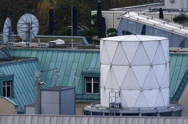 Diario español cooperará en pesquisa de espionaje