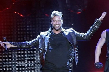 Ricky Martin es adoptado por España