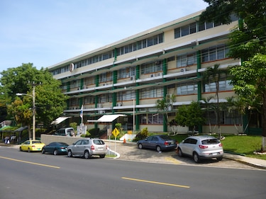 Una Directora nacional mantenía bajo su supervisión a su cónyuge; Antai aplica sanciones