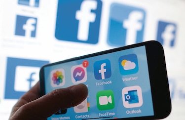 Facebook desmantela nuevas redes de desinformación política vinculadas a la Covid-19