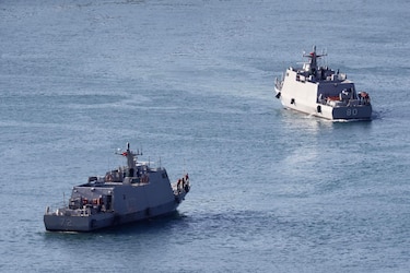 Aumenta la tensión: dos barcos de la Guardia Costera de China ingresan a aguas territoriales de Japón en medio de la crisis con Taiwán