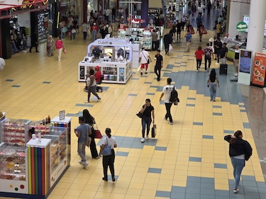 Ofertas, promociones, compras y vigilancia: arranca el Black Weekend Panamá 2025