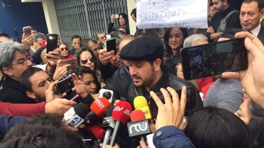 Gobierno de Ecuador pide investigar a periodista por un tuit