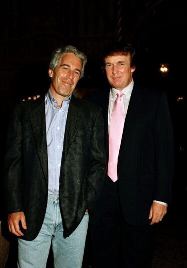 Un exjefe de policía aseguró que Trump le dijo en 2006 que ‘todo el mundo’ conocía la conducta de Epstein