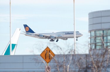 Lufthansa retendrá pago de dividendos por coronavirus