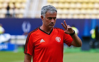 Despido de Mourinho le costó 25 millones de dólares al United
