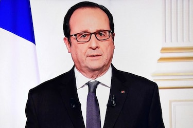 Presidente francés François Hollande viajará el lunes a Irak