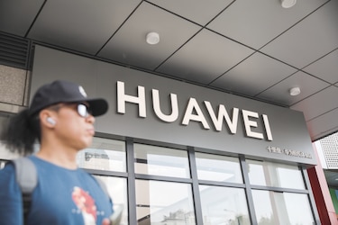 Revuelo diplomático por exclusión de empresas chinas