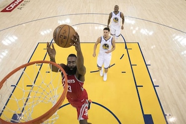 LeBron y Harden lideran el mejor equipo de la NBA