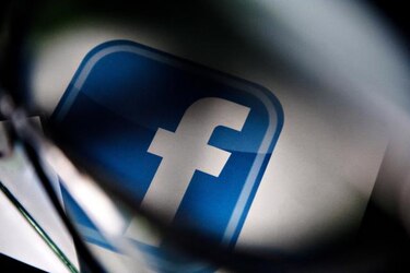 'Abuelo, sube la foto al Facebook'