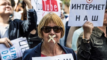 Unas mil personas protestan en Moscú contra restricciones en internet