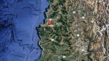 Fuerte sismo remece Santiago de Chile
