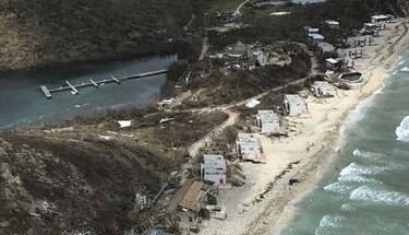 María se convierte en huracán y amenaza al Caribe