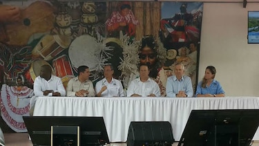 Entregan órdenes de proceder para redes de alcantarillado en San Miguelito