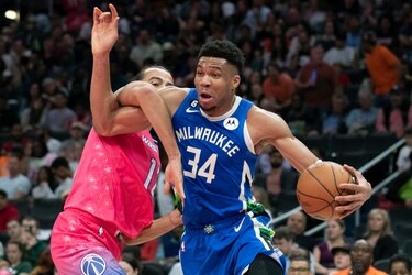 Nikola Jokic, Joel Embiid y Giannis Antetokounmpo, finalistas a MVP de la NBA