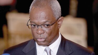 Suspenden artículos de decreto que reglamenta retención del impuesto de inmuebles