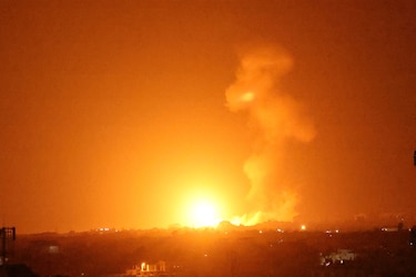 Israel ataca Gaza tras nuevo lanzamiento de globos incendiarios