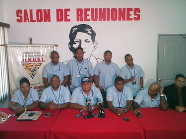 Trabajadores de Mi Bus lanzan advertencia al Ejecutivo