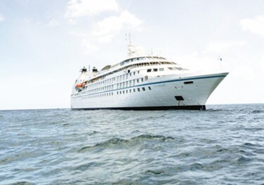 El Canal de Panamá recibirá al primer crucero con pasajeros, en medio de la pandemia