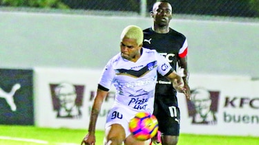Árabe se luce con Barahona