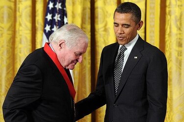 Poeta estadounidense John Ashbery muere a los 90 años
