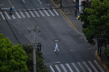 Estados Unidos evacua parte de su consulado en Shanghai ante las duras restricciones anticovid