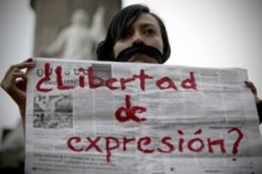 Gobernador de Veracruz declarará hoy por homicidio de fotoperiodista y activista mexicanos