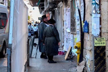 Israel aprueba plan piloto de ‘electricidad kosher’ para los ultraortodoxos