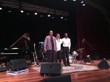 Una noche con Mapujazz,  Children of the Light y Rubén Blades