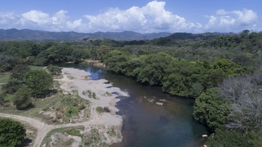 Miambiente otorgó 341 permisos a carros cisternas para extraer agua de los ríos