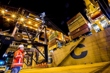 El Puerto de Róterdam alerta de ‘inestabilidad’ por aranceles de Estados Unidos y guerras