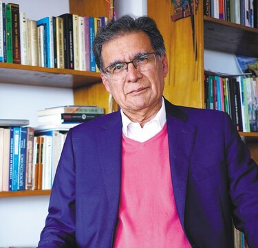 Gobierno colombiano designa al equipo para negociar la paz con una disidencia de las FARC