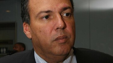 El magistrado Luis Ramón Fábrega se recupera luego de una cirugía de siete horas