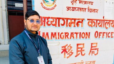 Cómo fueron los últimos minutos antes de que las inundaciones arrasaran la frontera entre Nepal y China