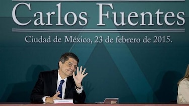 Sergio Ramírez recibe el premio Carlos Fuentes
