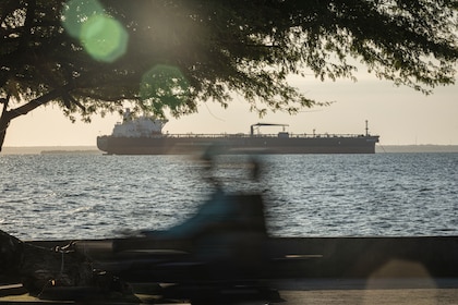 Venezuela considera venta de crudo a Estados Unidos una transacción entre Gobiernos ‘independientes’