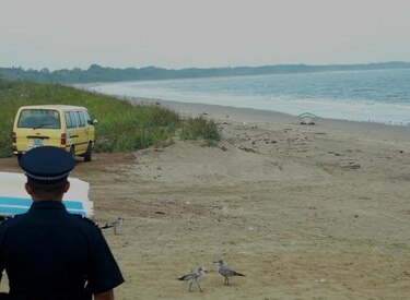 Se ahoga estadounidense en estero de playa El Arenal en Los Santos
