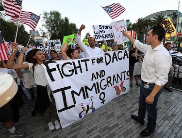 California: invertirían $30 millones en ayuda a 'dreamers'
