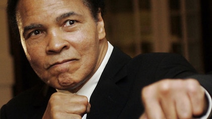 Muhammad Ali es reconocido con un sello conmemorativo del Servicio Postal de Estados Unidos
