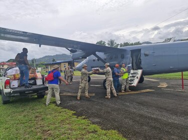 Activan puente aéreo humanitario para Bocas del Toro