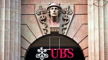Investigan a UBS por fraude fiscal