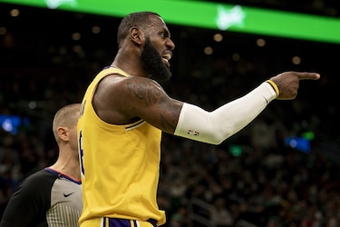 LeBron James es suspendido un juego, tras trifulca en duelo de NBA