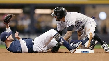 Los Cerveceros lideran la serie contra los Rockies