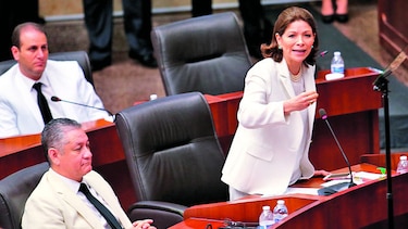Denuncian conflicto de interés en ley fiduciaria