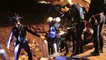 Los niños atrapados en la cueva de Tailandia envían cartas a sus familiares